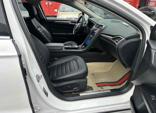 
								Ford Mondeo (V), 2021 full									