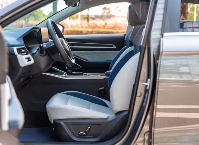 
								Geely Emgrand, 2023 full									