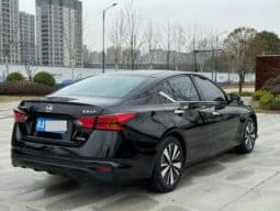 
										Nissan Altima (VI), 2021 full									