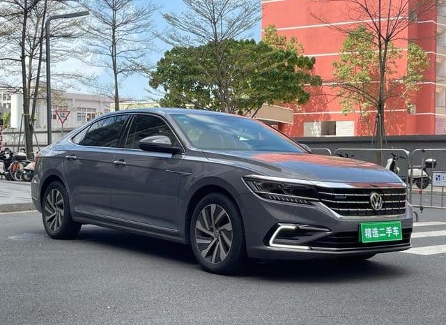 
								Volkswagen Passat Hybrid, 2020 full									