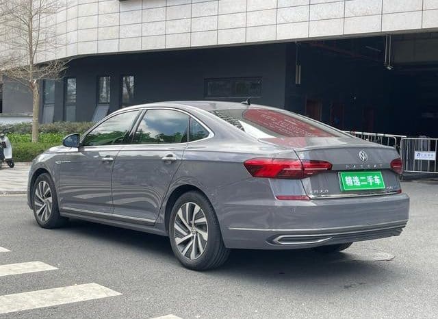 
								Volkswagen Passat Hybrid, 2020 full									