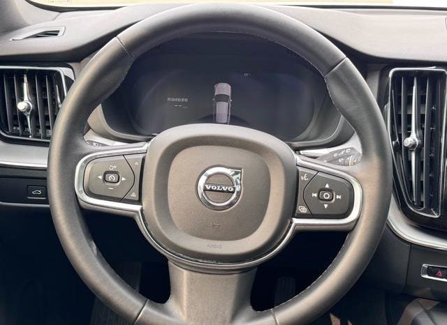 
								Volvo XC60, 2023 full									