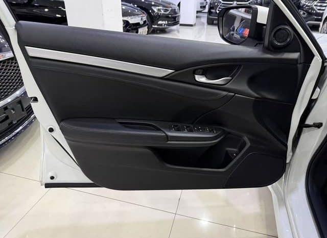 
								Honda Civic, 2020 full									