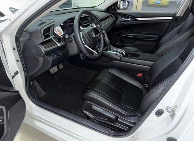 
								Honda Civic, 2020 full									