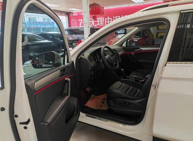 
								Volkswagen Tiguan L, 2020 full									