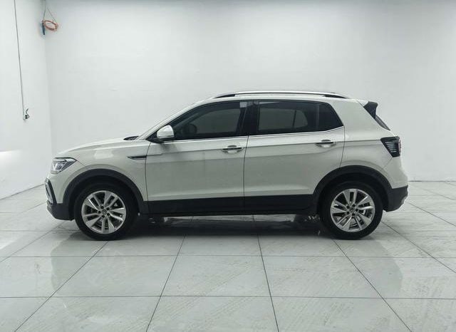 
								Volkswagen T-Cross, 2022 full									