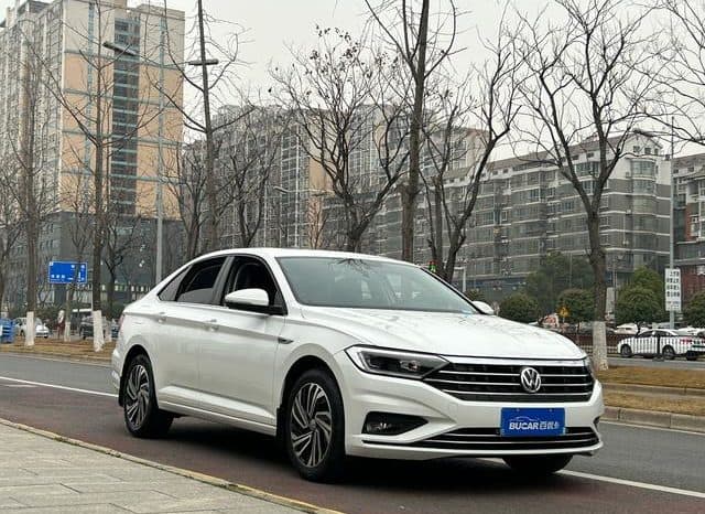 
								Volkswagen Jetta, 2022 full									