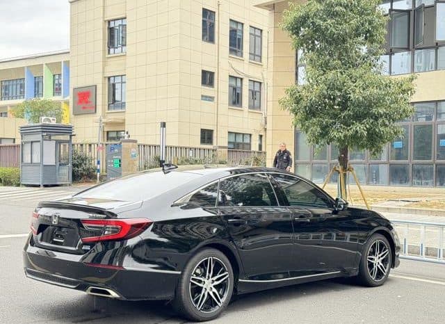 
								Honda Accord, 2023 full									