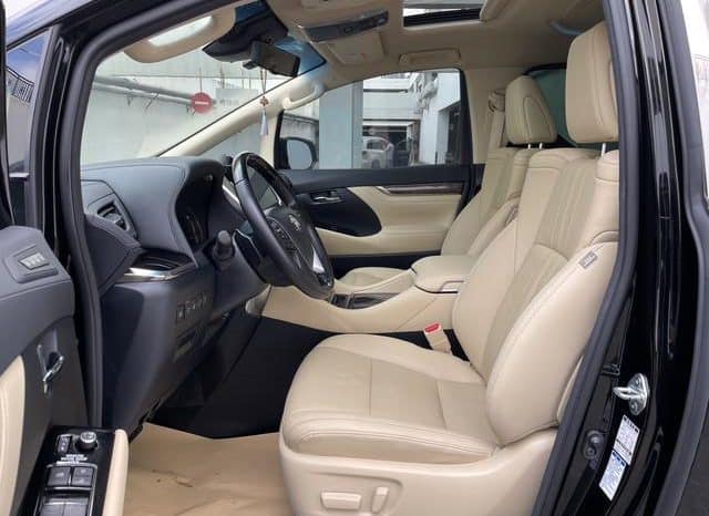
								Toyota Vellfire, 2022 full									