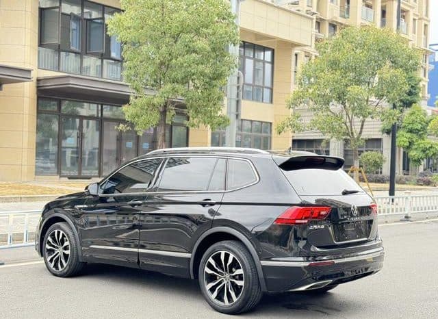 
								Volkswagen Tiguan L, 2021 full									
