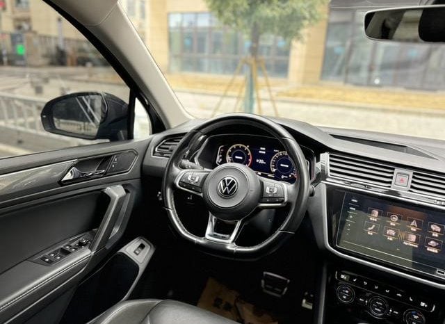 
								Volkswagen Tiguan L, 2021 full									