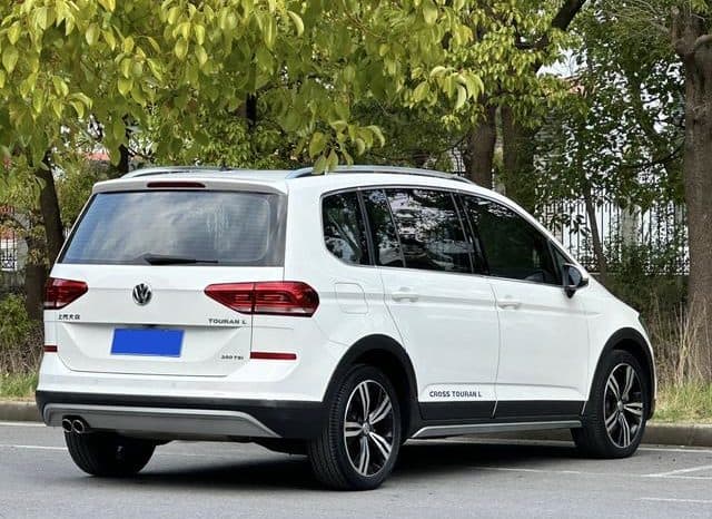 
								Volkswagen Touran L, 2020 full									