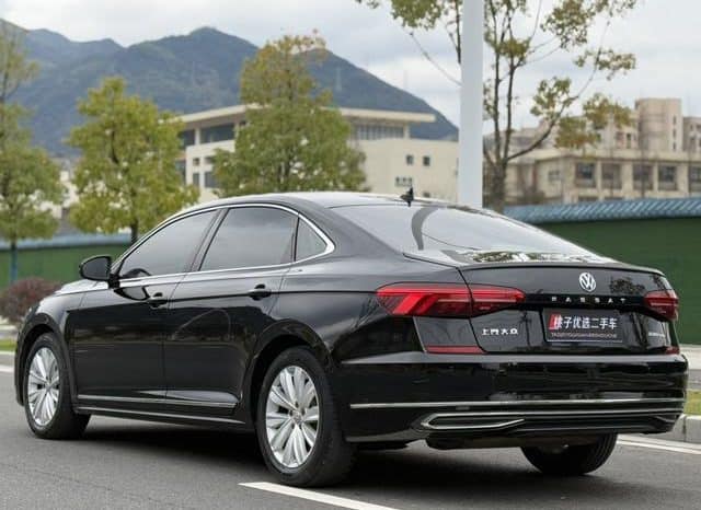 
								Volkswagen Passat, 2020 full									