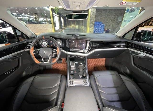 
								Volkswagen Touareg, 2022 full									
