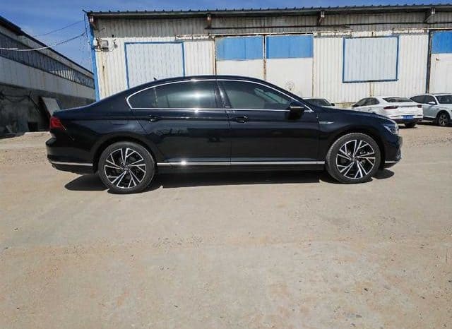 
								Volkswagen Magotan, 2022 full									