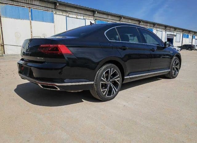 
								Volkswagen Magotan, 2022 full									