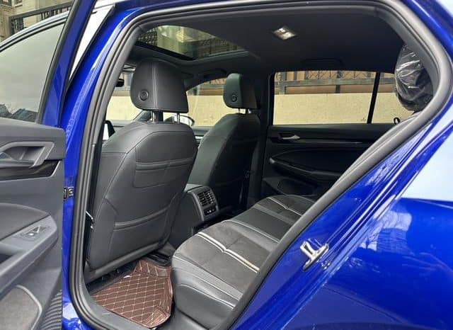 
								Volkswagen Golf 280 TSI, 2021 full									