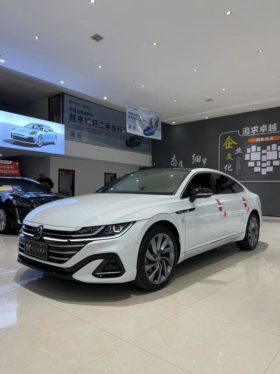 Volkswagen Passat CC, 2023