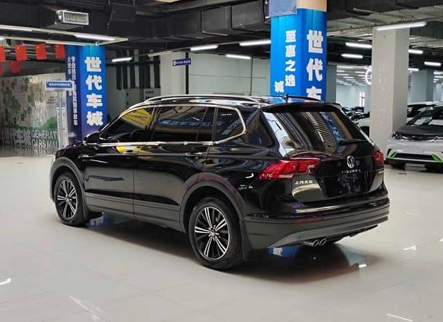 
								Volkswagen Tiguan L, 2021 full									
