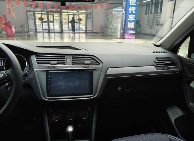 
								Volkswagen Tiguan L, 2021 full									