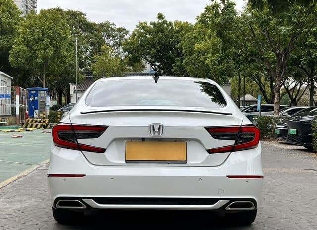 
								Honda Accord, 2022 full									