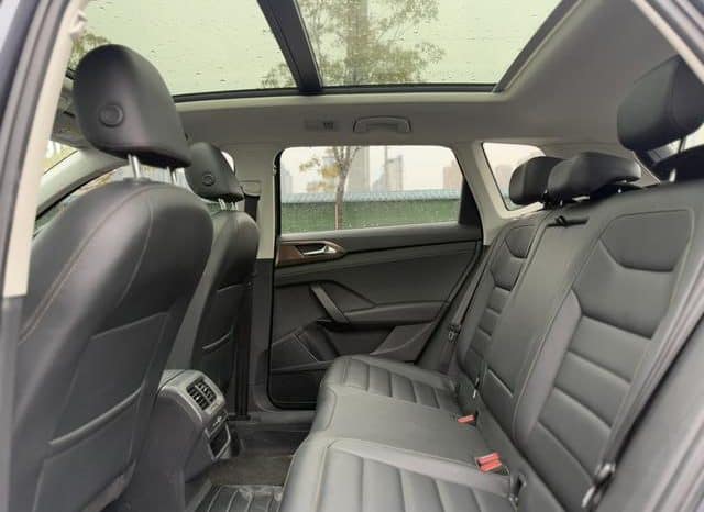
								Volkswagen Tharu, 2022 full									