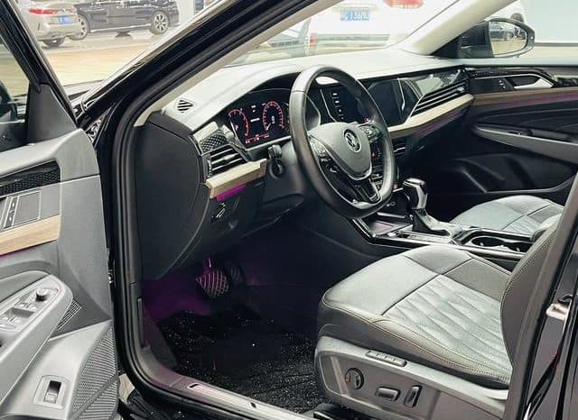 
								Volkswagen Passat, 2021 full									