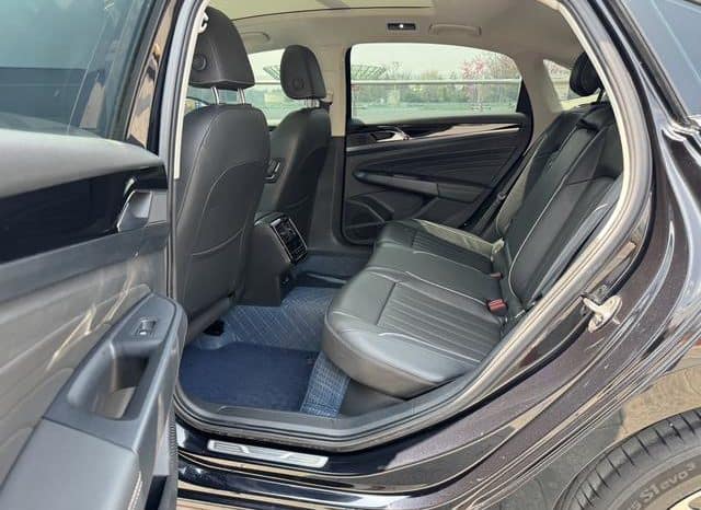 
								Volkswagen Passat, 2022 full									