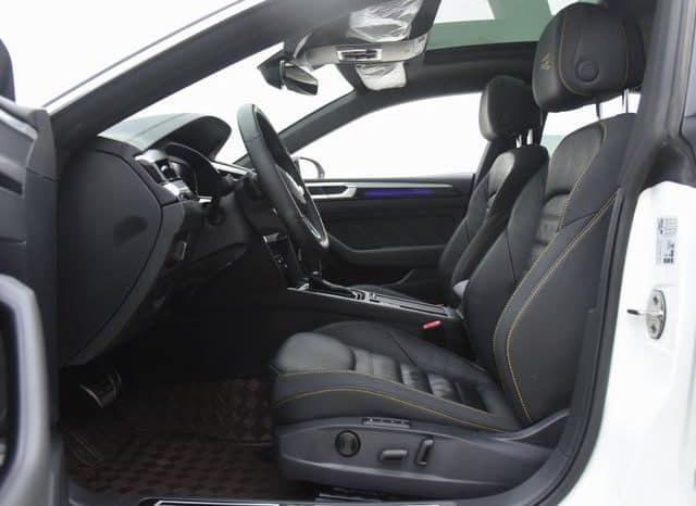 
								Volkswagen Passat CC, 2024 full									