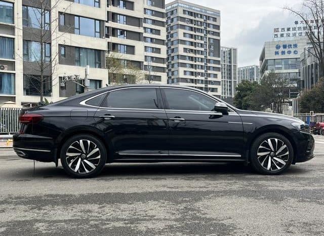 
								Volkswagen Passat, 2024 full									