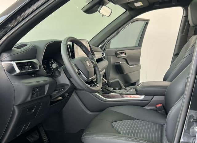 
								Toyota Highlander, 2023 full									