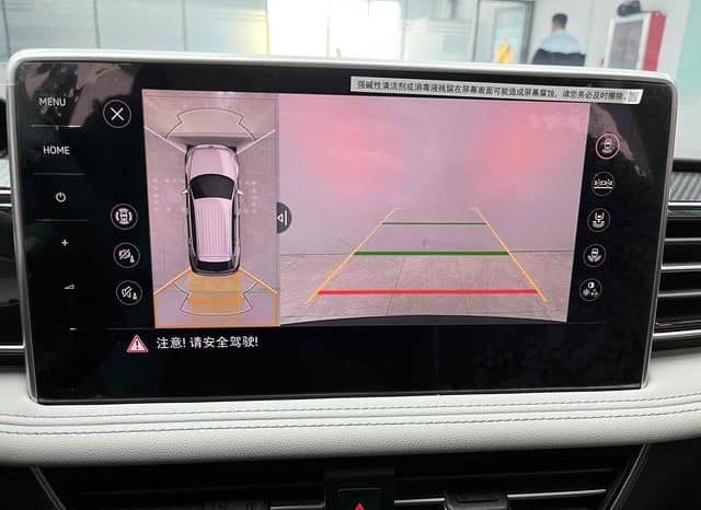 
								Volkswagen Tiguan L, 2022 full									