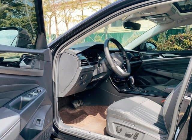 
								Volkswagen Passat, 2023 full									