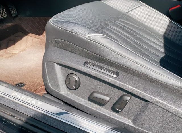 
								Volkswagen Passat, 2023 full									