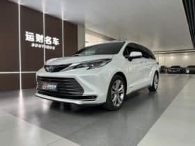 Toyota Sienna, 2024