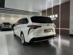 
										Toyota Sienna, 2024 full									