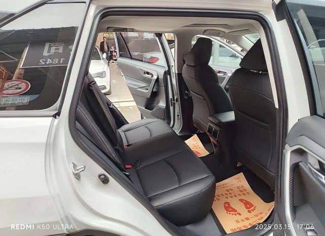 
								Toyota RAV4 (IV), 2020 full									