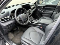 
										Toyota Highlander (III), 2022 full									