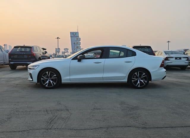 
								Volvo S60, 2023 full									