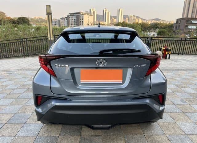 
								Toyota C-HR, 2021 full									