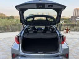 
										Toyota C-HR, 2021 full									