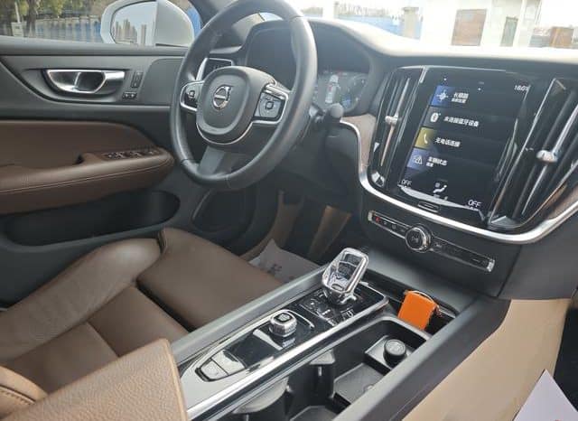 
								Volvo S60, 2022 full									