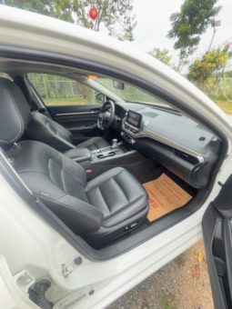 
										Nissan Altima (VI), 2021 full									