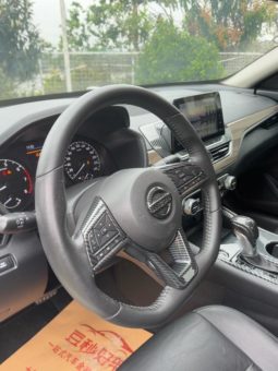 
										Nissan Altima (VI), 2021 full									