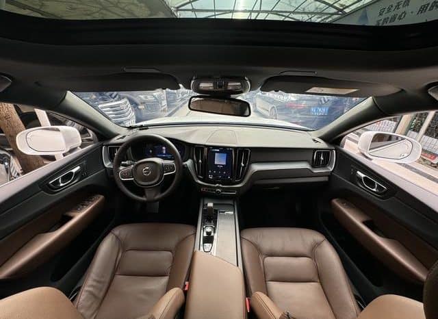 
								Volvo XC60, 2024 full									