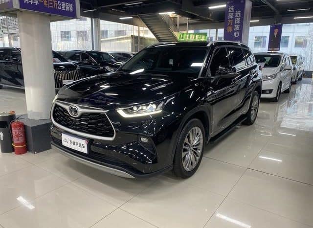 67dd703c0b003 Toyota Highlander (III), 2022