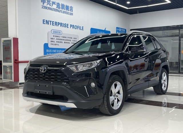 67dd837b71d2b Toyota RAV4 (IV), 2021