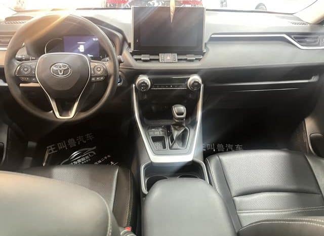 
								Toyota RAV4 (IV), 2021 full									