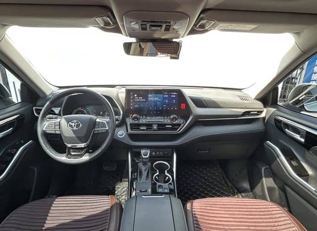 
								Toyota Highlander (III), 2021 full									
