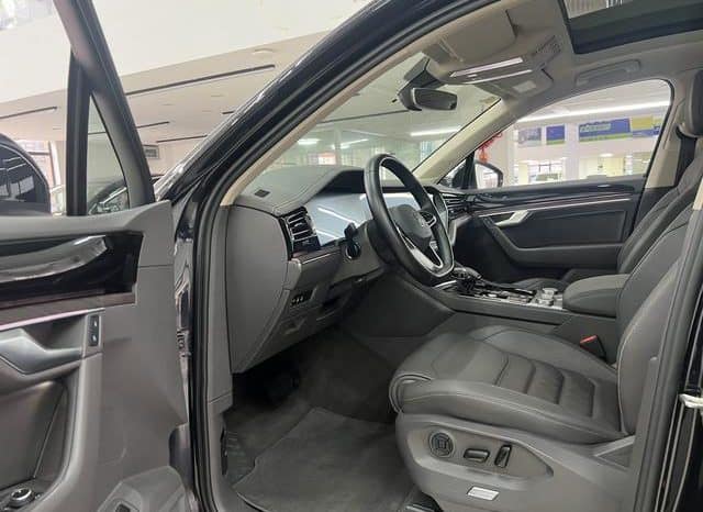 
								Volkswagen Touareg, 2023 full									